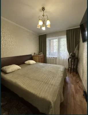 Продам 3 кімнатну квартиру. Південно-Захід