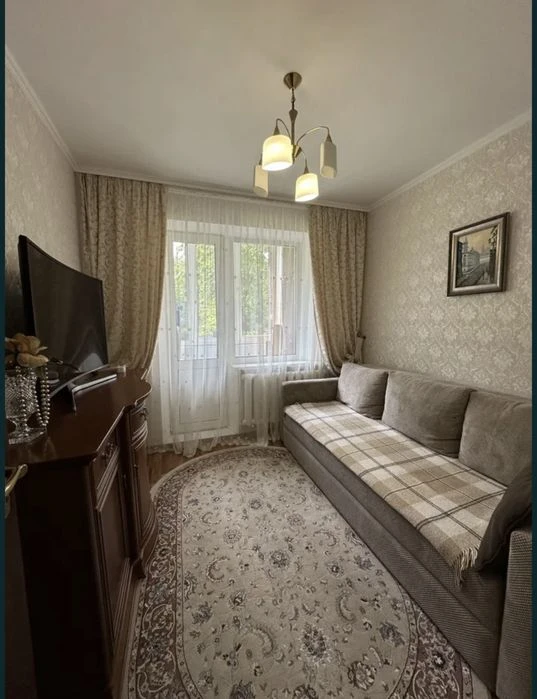 Продам 3 кімнатну квартиру. Південно-Захід