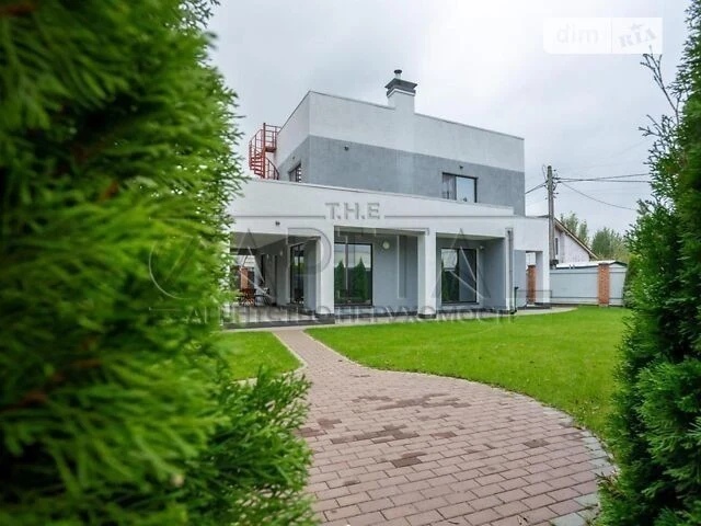 Довгострокова оренда будинку від посередника з верандою на в