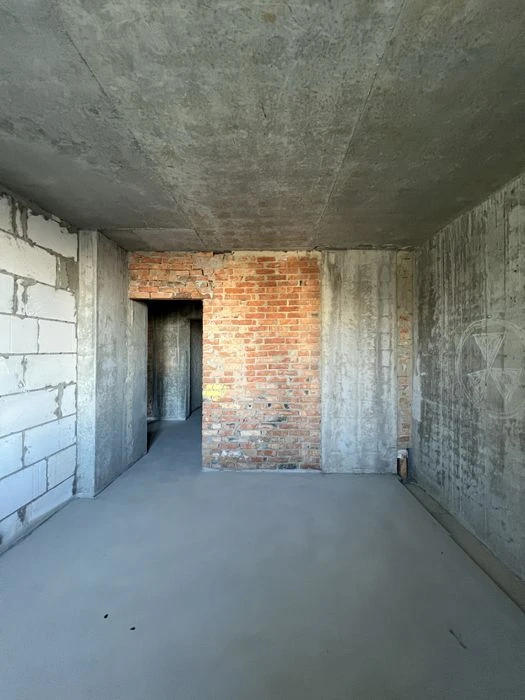 Продаж великої 3-кімнатної  116 кв.м в ЖК Вернісаж . Стяжка