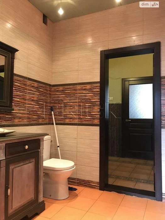 Продам 3х поверховий будинок 408 м2 Київ Добрий шлях 63 Голо