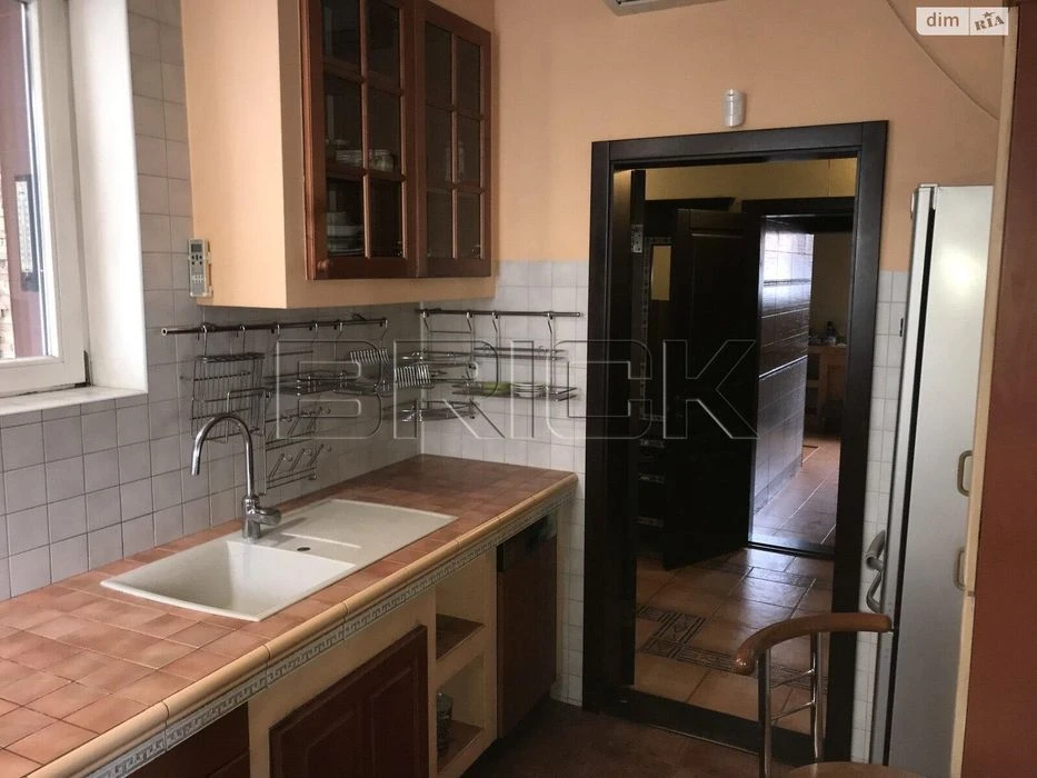 Продам 3х поверховий будинок 408 м2 Київ Добрий шлях 63 Голо