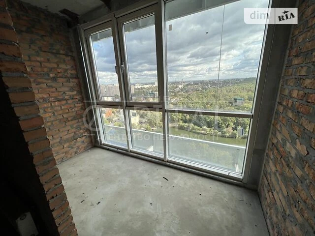 For sale 4-room apartment 128 sq. m. on Vasylkivska Street 1 • ID 34