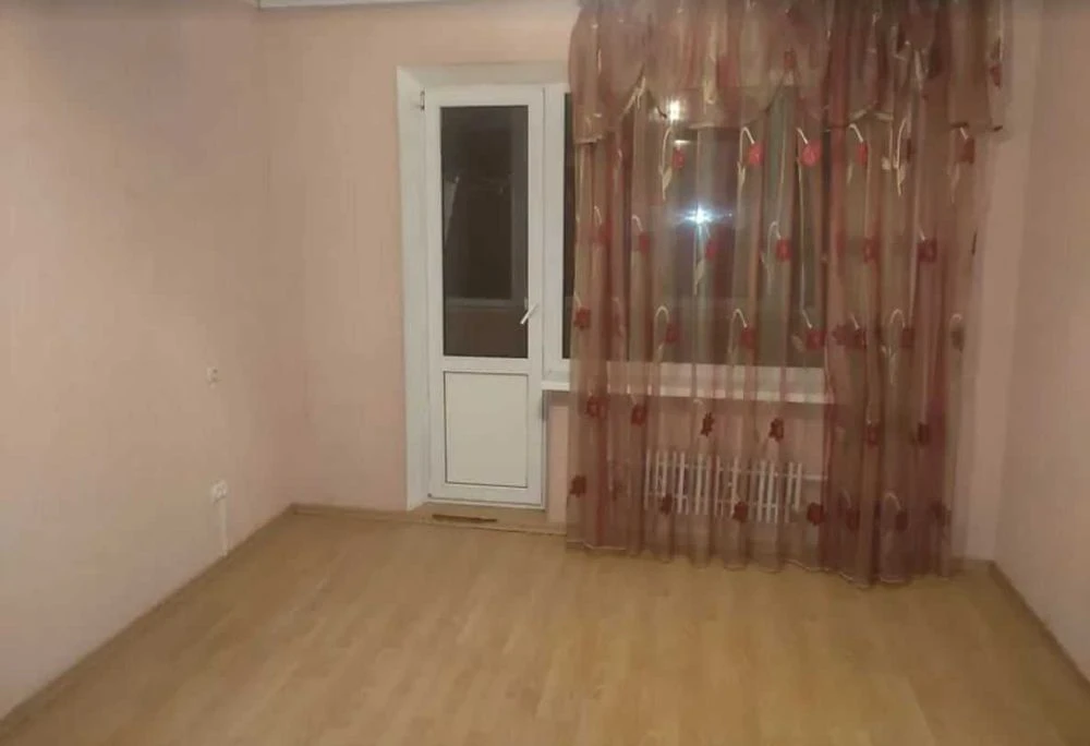 3х кімнатна на Південно-Заході, Нове планування, 70м2, Серед