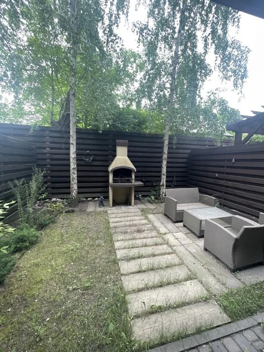 Продам стильний таунхаус у центральній частині міста