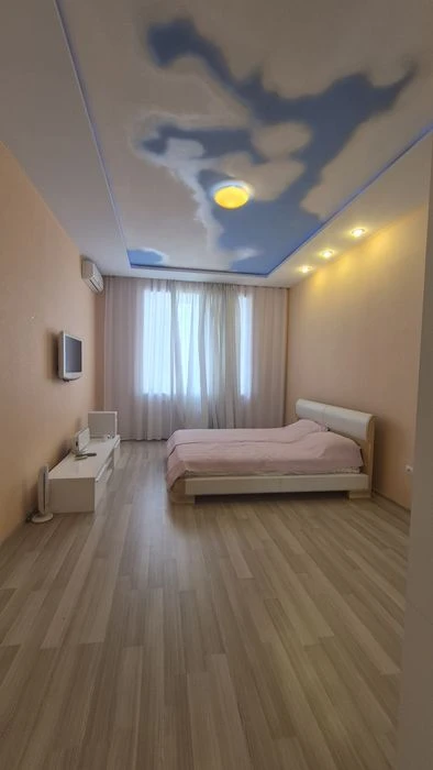 Продам простору 2-кімнатну квартиру біля моря — Мукачівський