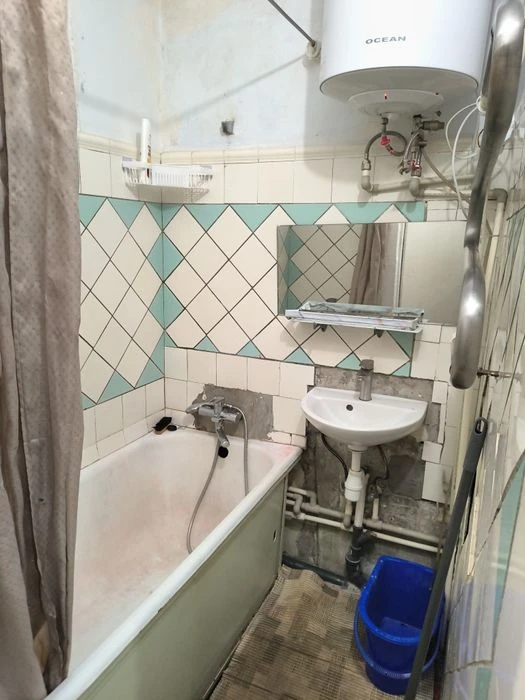 Продам 2 ком квартиру .Срочно