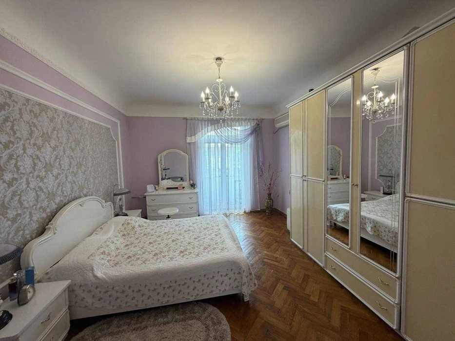 Продажа 4к квартиры в самом центре Днепра. пр. Д.Яворницко