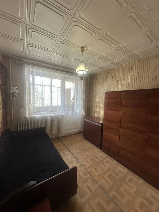 E-Renovation 2-room apartment for sale in Oleksiyivka, Akhsarova St., 20A