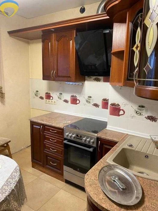 Продам 4 комнатную в центре Таирова! Госпрограммы