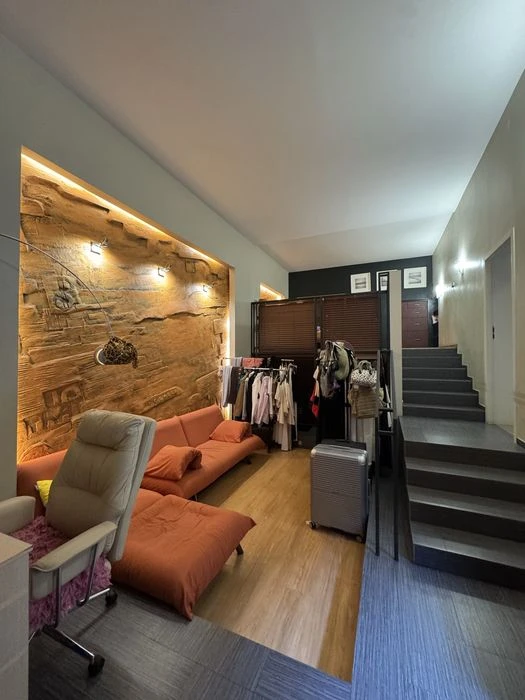 Продам квартиру 140 м2. Дерибасівська. Центр.