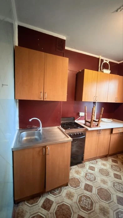 Продам 2х кімнатну терміново