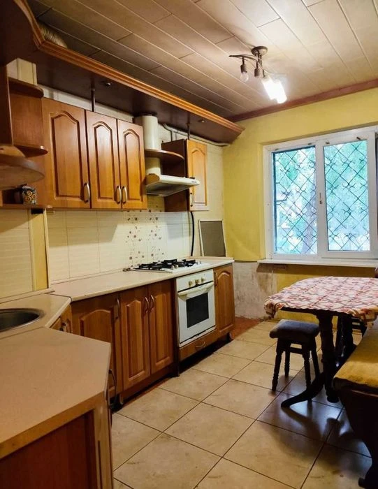 Продам 4хкомн квартиру