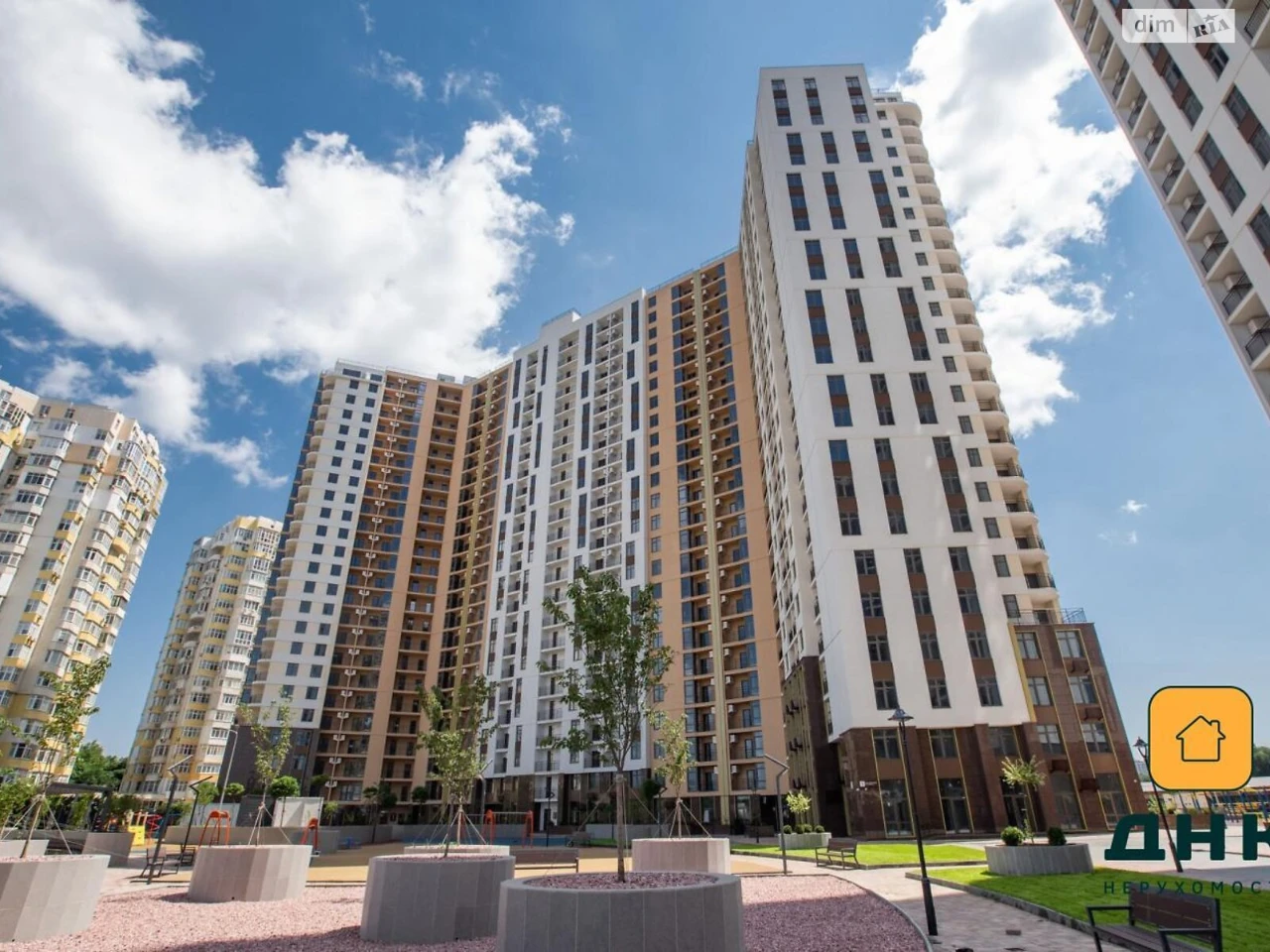 Продаж Квартира Ближні Млини
