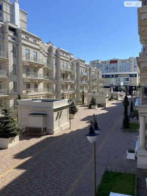 Продаж Квартира Середній Фонтан