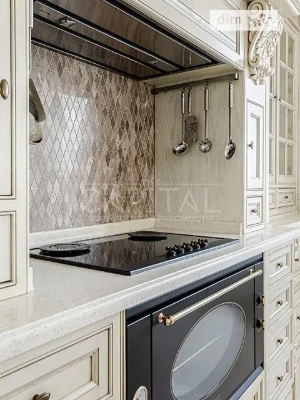 Sale of 3-room apartment 185 sq. m. on Vasylya Tyutyunnyka 37/1 •