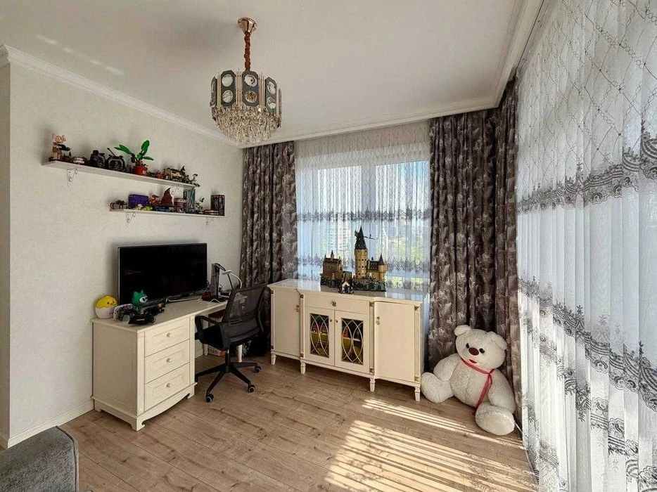 Продам 2к квартиру 4 ст. Фонтана.  АГВ . Ремонт ЖК" Дерби".