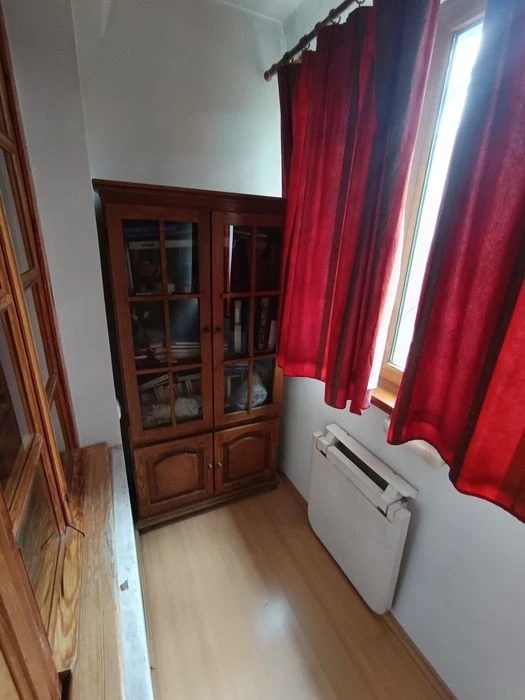 Продам 2 квартиру с кухней - студией 27 метров, две лоджии,