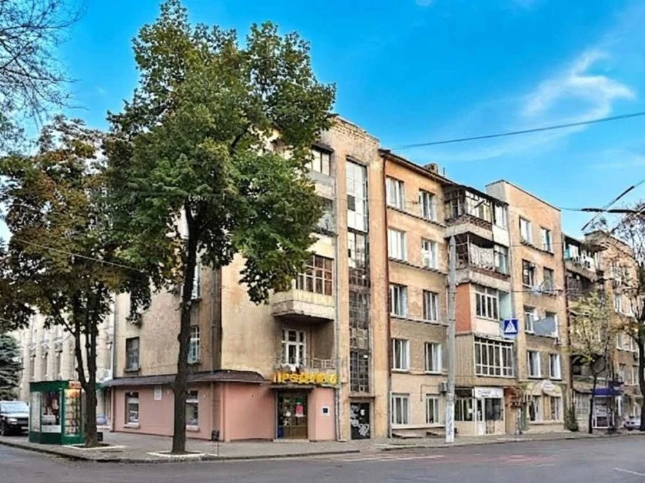 Пироговская: продам квартиру в «сталинке» возле Французского