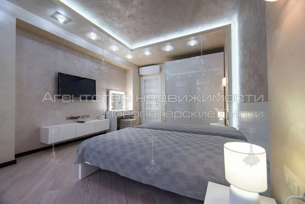 Продаж 3-к квартири 120м2 з Генератором та Інвертором ЖК Нов