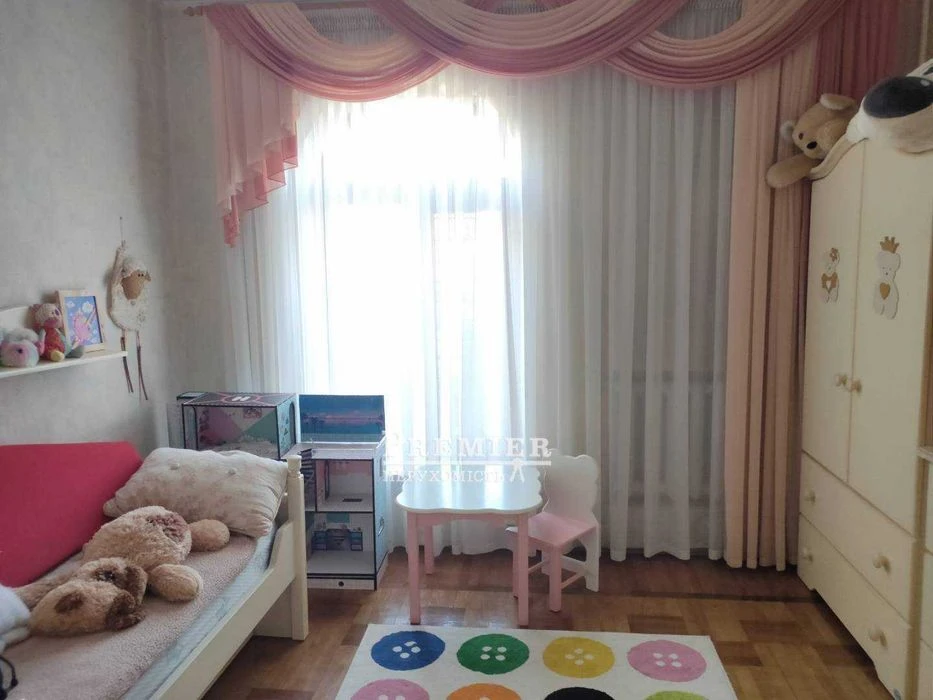 Продам 2-поверховий будинок в Одесі