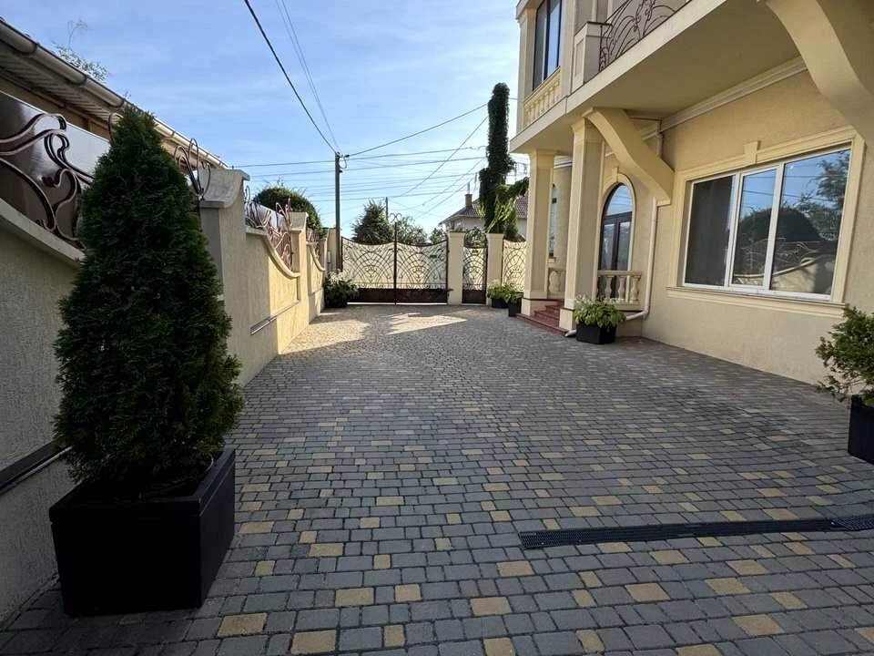 Будинок. Одеса, Семена Яхненка вул. (Бабушкіна)