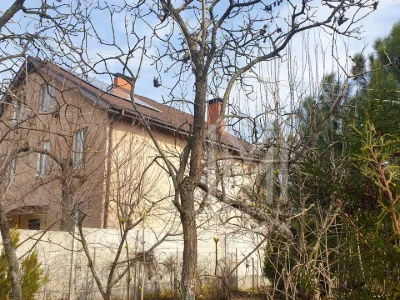 Будинок. Харків, Тракторобудівників просп.