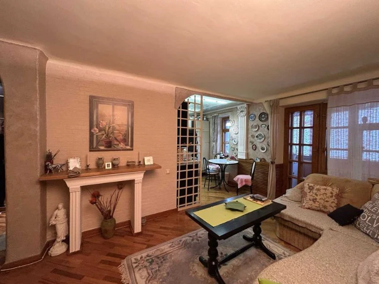 Продам 2комн.квартиру Петра Григоренка.Героев Харькова,метро