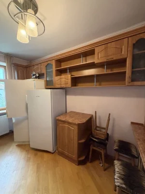 Продаю 3 кімнатну квартиру район Брати