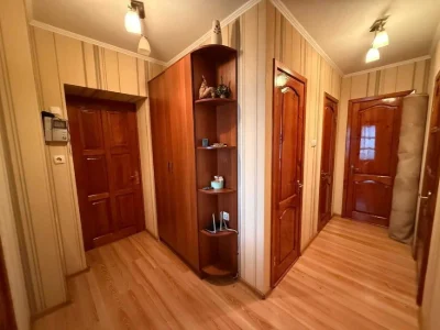 Продаж ! 2х кімнатна   квартира . Цегляний будинок  р. Основ