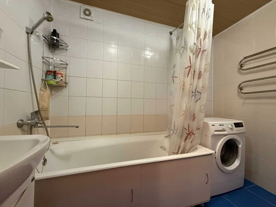 Продаж ! 2х кімнатна   квартира . Цегляний будинок  р. Основ