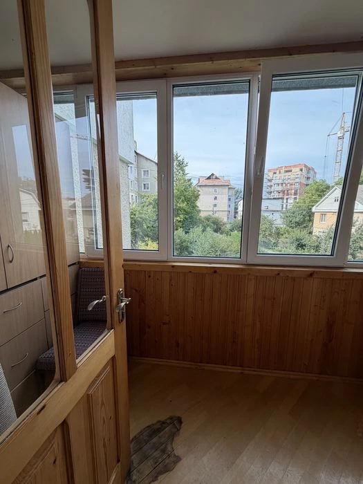 Продаю 3 кімнатну квартиру район Брати