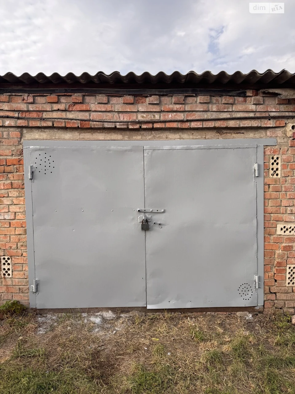 Продаж Місце в гаражному кооперативі Замостянський