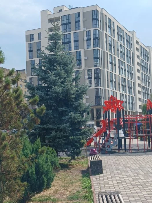 Продам 2к квартиру Хоткевича,Івасюка ЖК СЕНАТ