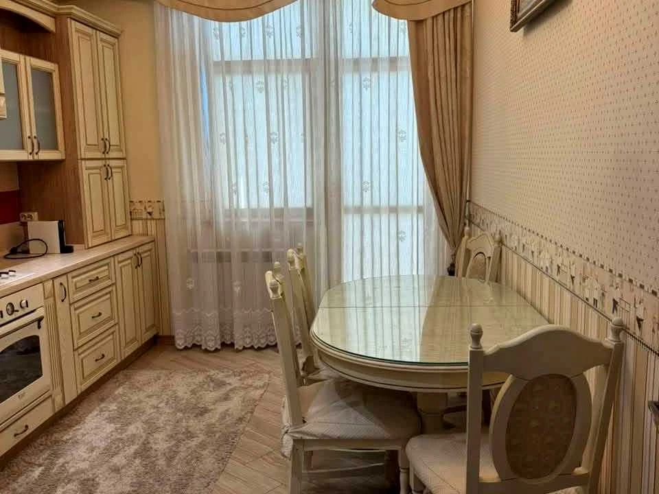 Квартира. Ужгород, Вишнева вул. (Поліни Осипенко)