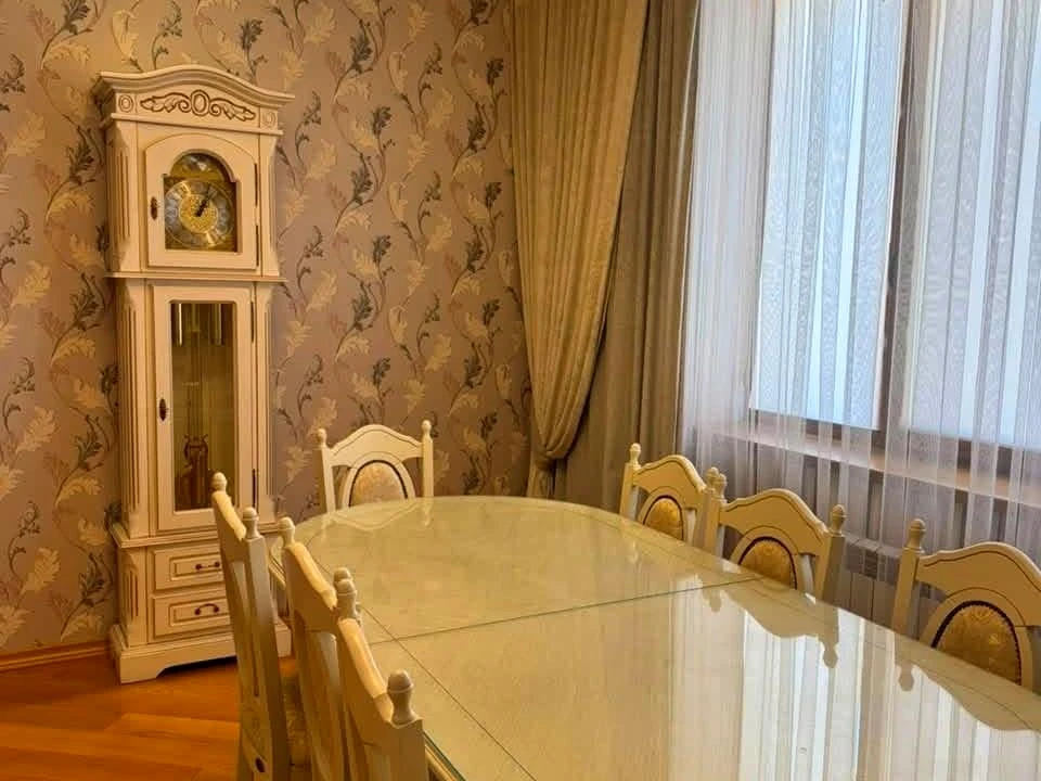 Квартира. Ужгород, Вишнева вул. (Поліни Осипенко)