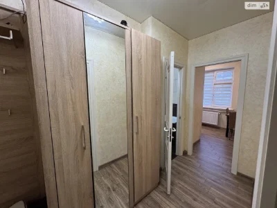 Продаж Квартира Озерна
