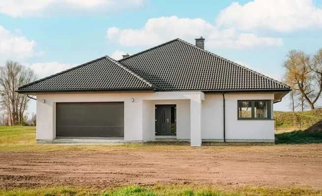 Продам будинок з гаражем