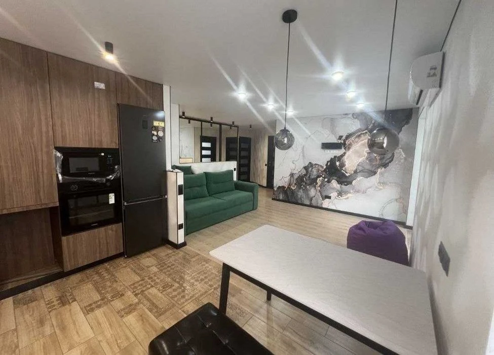 Продам 3 кімнатну квартиру Крошня