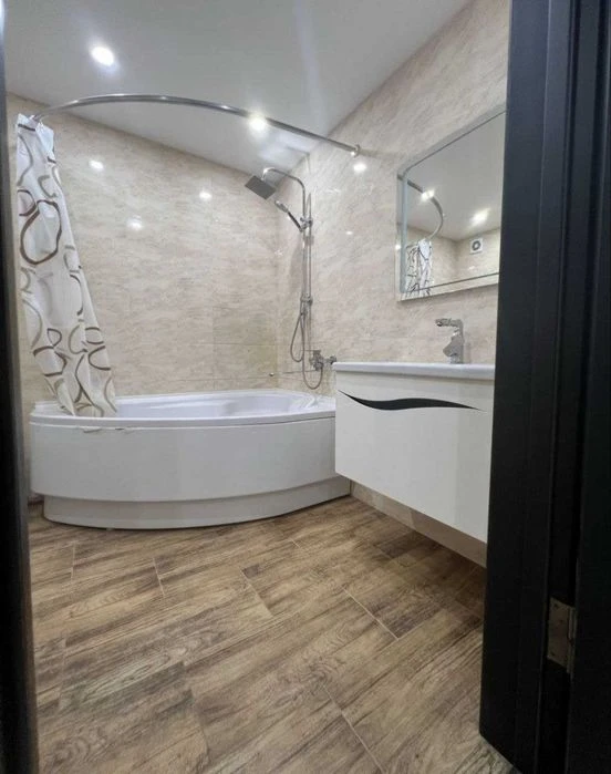 Продам 3 кімнатну квартиру Крошня