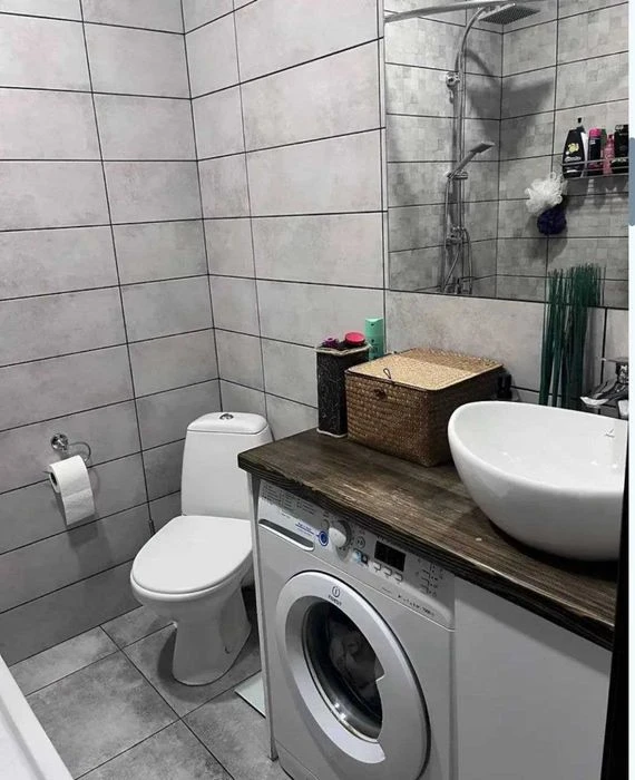 Продам 1 кімнатну квартиру  ЖК Полісся 1