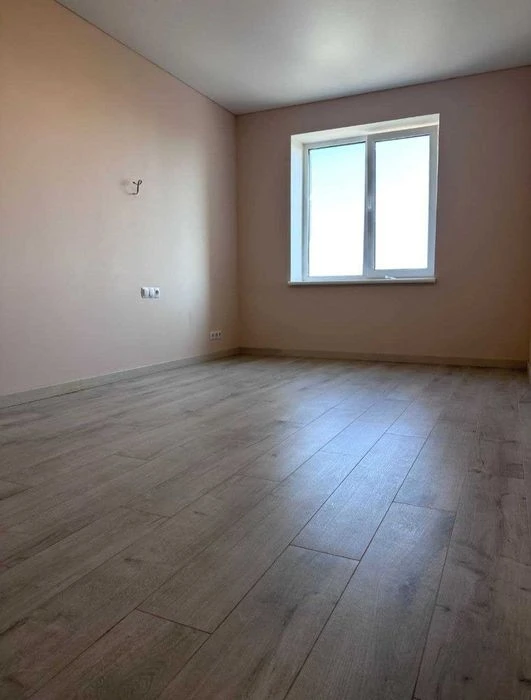 Продаж великої 1 кімнатної квартири з великою кухнею вітальн