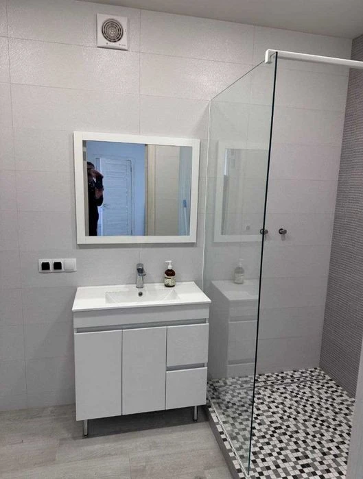 Продаж великої 1 кімнатної квартири з великою кухнею вітальн