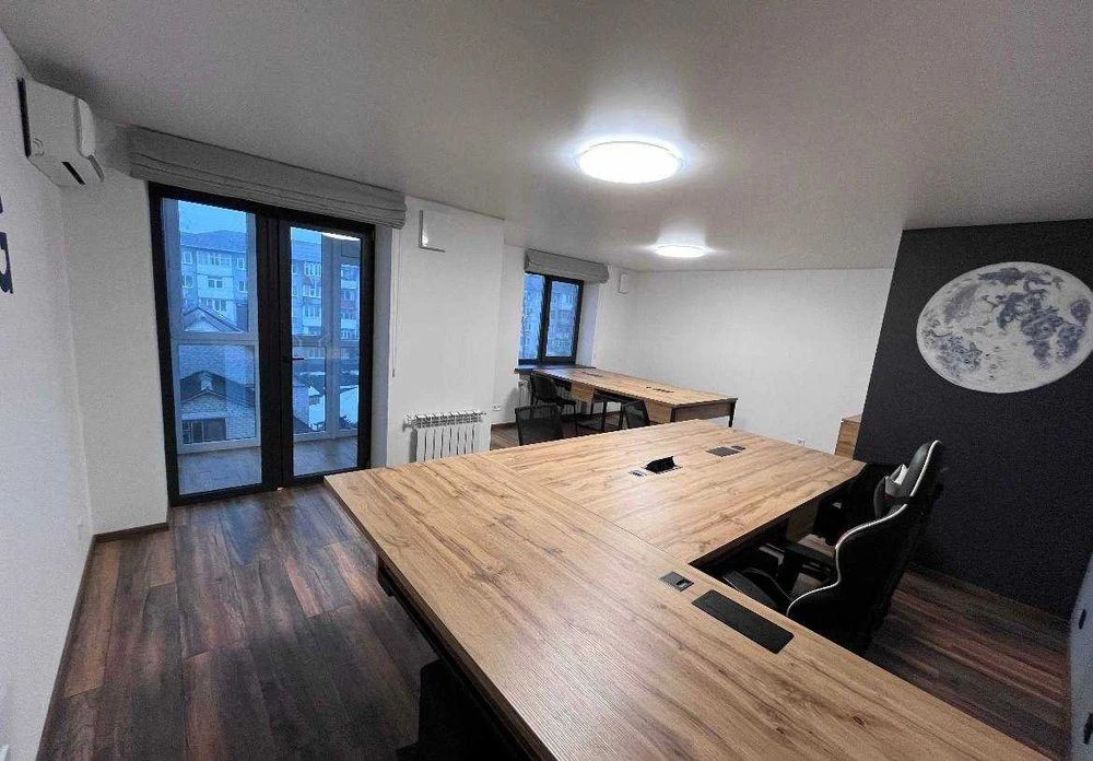 Продам 3 кімнатну квартиру Центр міста