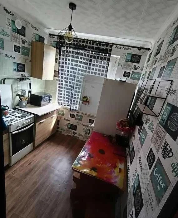 Продам 3 кімнатну квартиру Польова