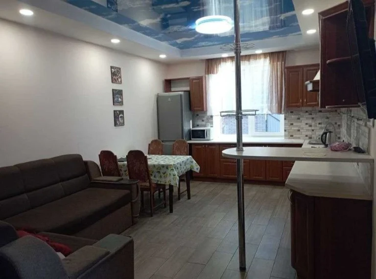 Продам частину будинку Корольова