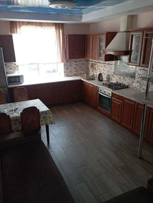 Продам частину будинку Корольова