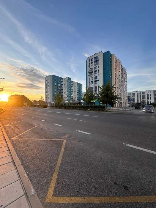 Видова однокімнатна в елітному ЖК ЛАГУНА.