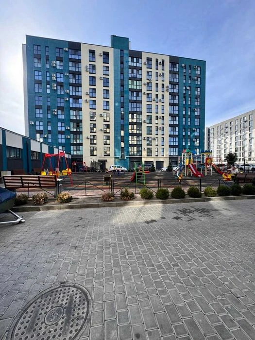 Видова однокімнатна в елітному ЖК ЛАГУНА.