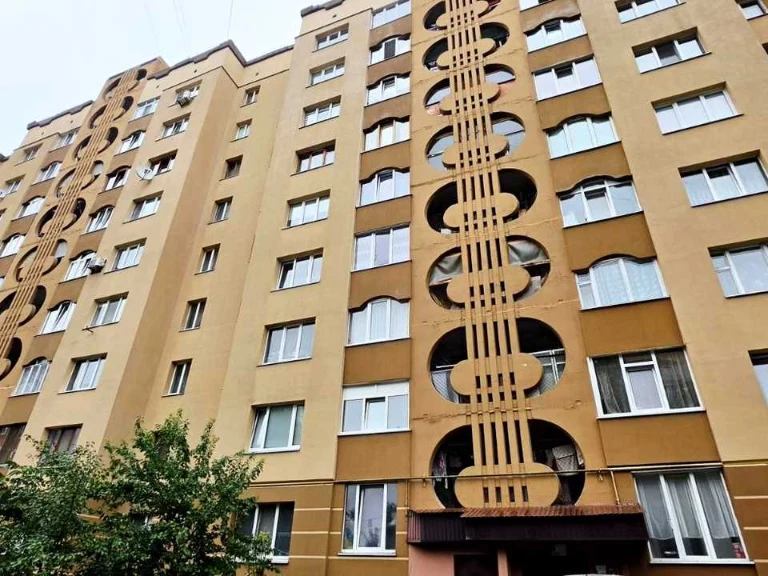 Квартира. Рівне, Андрія Мельника вул.